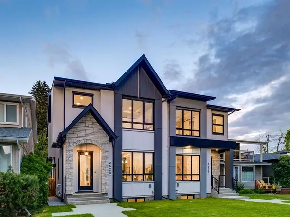 2620 W 30th St SW, Calgary, AB T3E 2L5