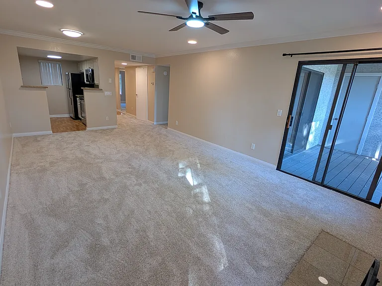 14942 Avenida Venusto — Photo 5