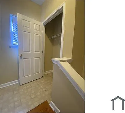 1046 White Oak Ave SW #A — Photo 6