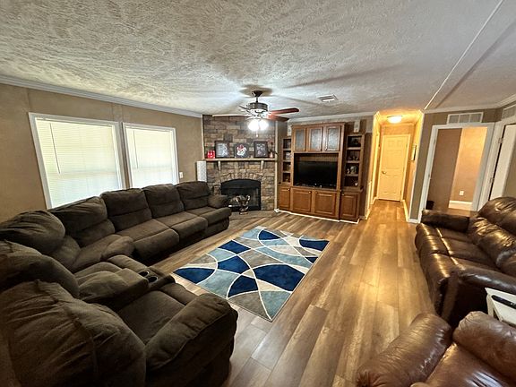 4th image of 1586 Gintown Rd