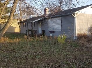 505 W Buchanan St, Carlinville, IL 62626
