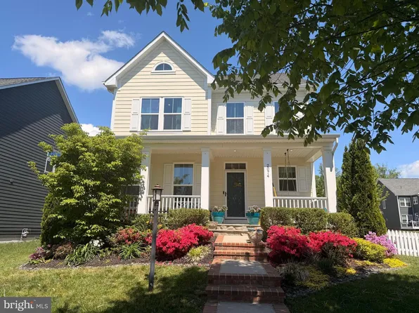 2074 River Heritage Blvd, Dumfries, VA 22026