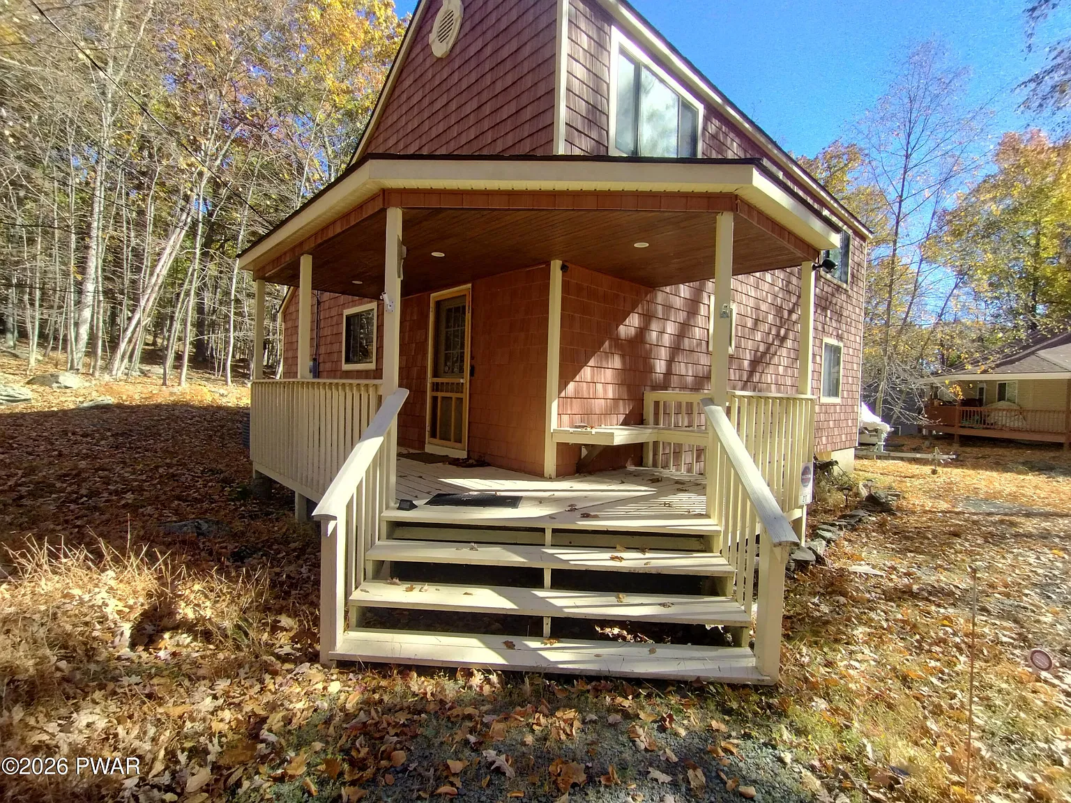 3 bed, 2.0 bath, 1428 sqft, $4,000 — Photo 2