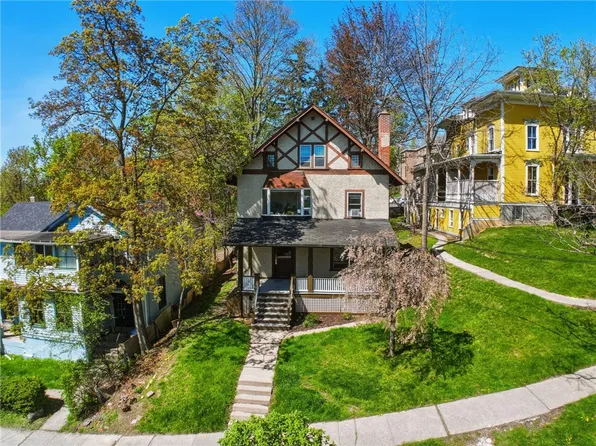 708 E Seneca St, Ithaca, NY 14850