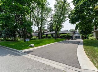 92 Warwood Rd, Toronto, ON M9B 5B7