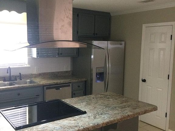 4th image of 917 Pine Cone Cir