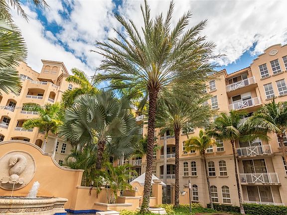 2nd image of 3001 NE 185th St APT 237