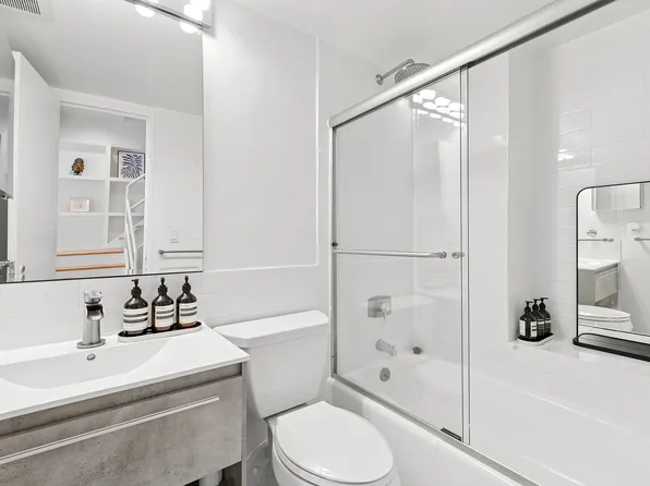 14 East 4th Street image 7 of 10