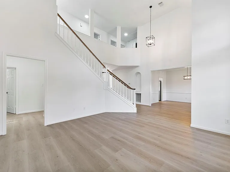 1414 Bluestone Dr — Photo 11