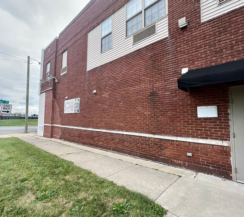 1st image of 1232 Maumee Ave #2