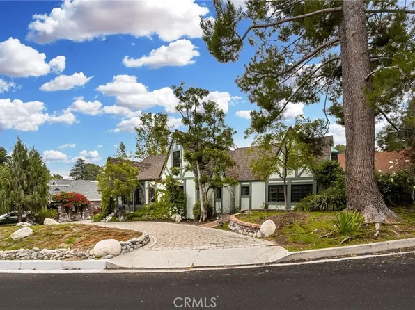 1325 Opechee Way, Glendale, CA 91208