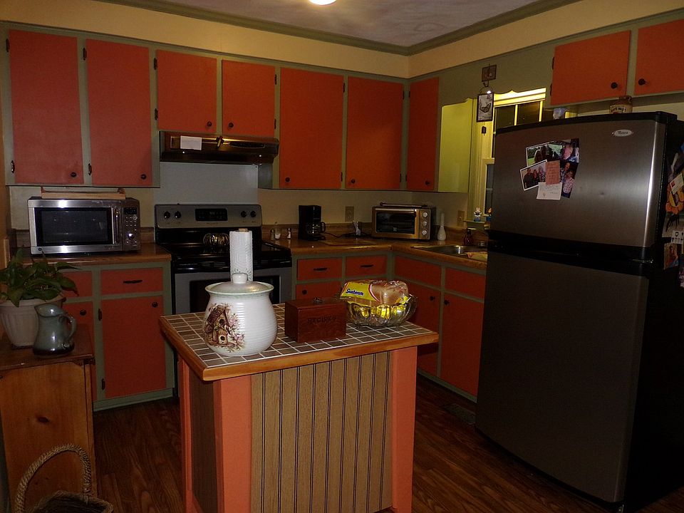 2nd image of 355 Taylor Mill Rd