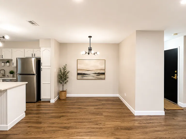 420 74th St #206 — Photo 3