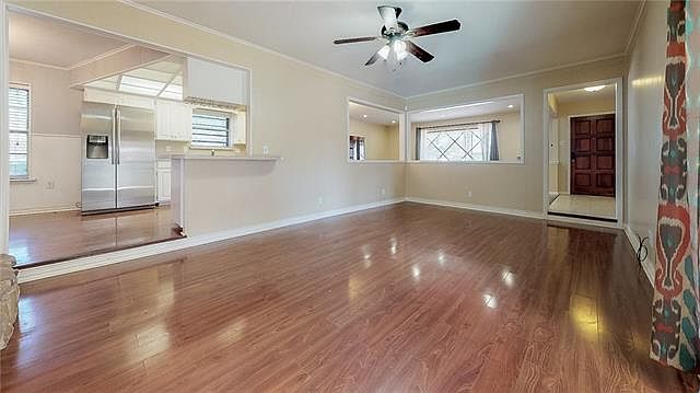 1st image of 124 W Kenwood Dr