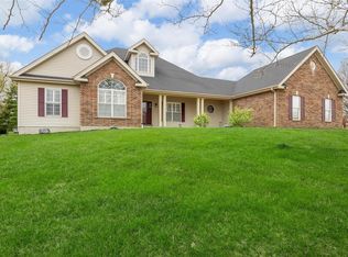 102 Laurens Rdg, Dardenne Prairie, MO 63368