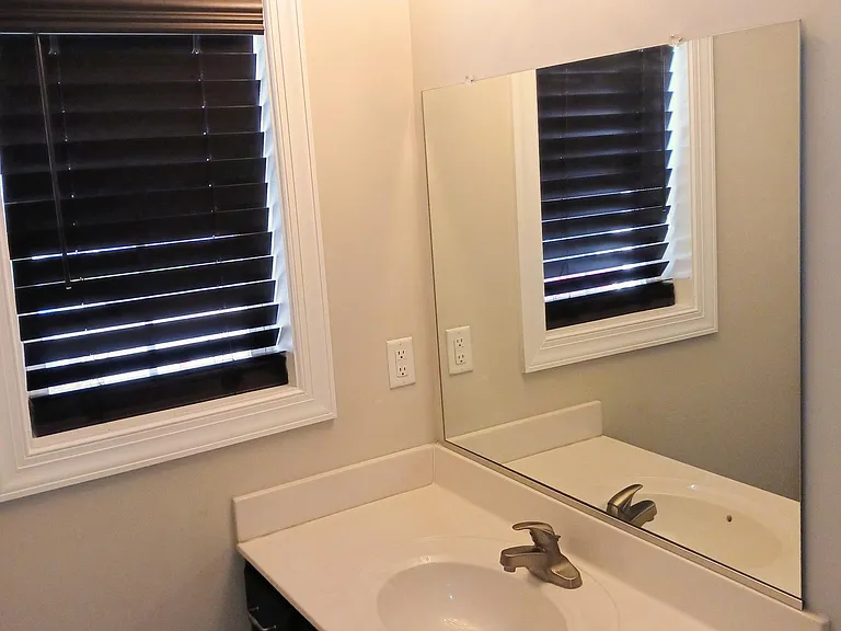 901 13th St — Photo 3
