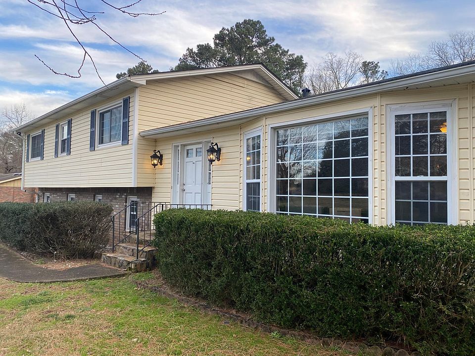 1st image of 2936 Wendwood Dr