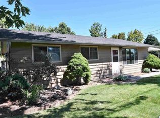 3706 W 4th Ave, Kennewick, WA 99336