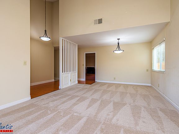 4th image of 4544 Hampshire Pl