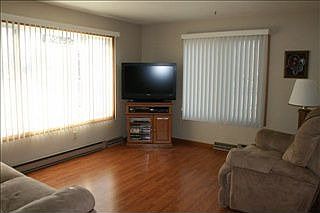 3rd image of 401 N Washington St