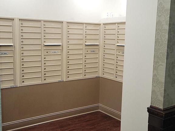 4th image of 1324 Locust St APT 829