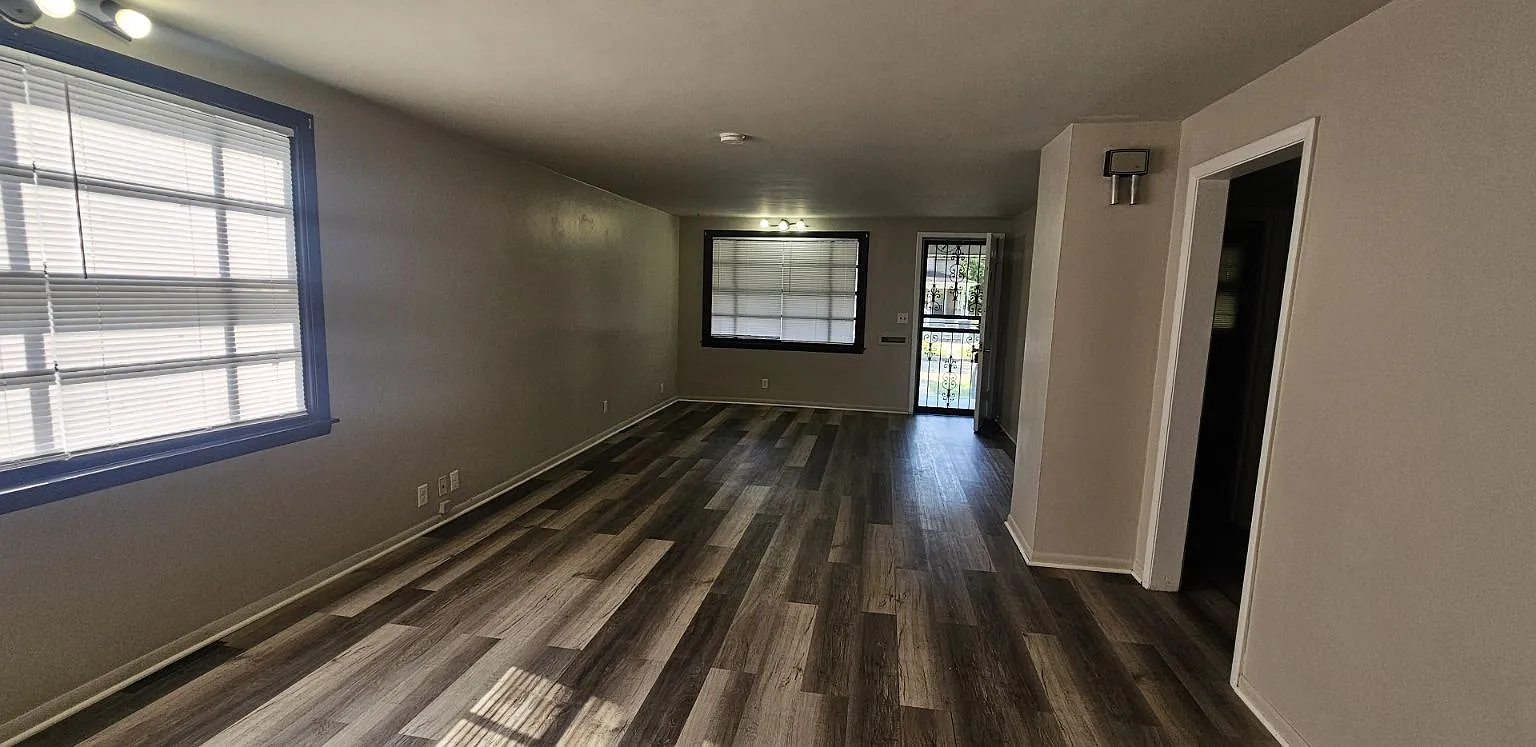 4 bed, 2.0 bath, 1778 sqft, $1,800 — Photo 3