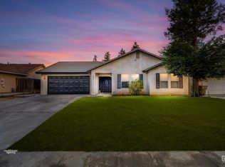 641 Meadow Grove Ct, Bakersfield, CA 93308