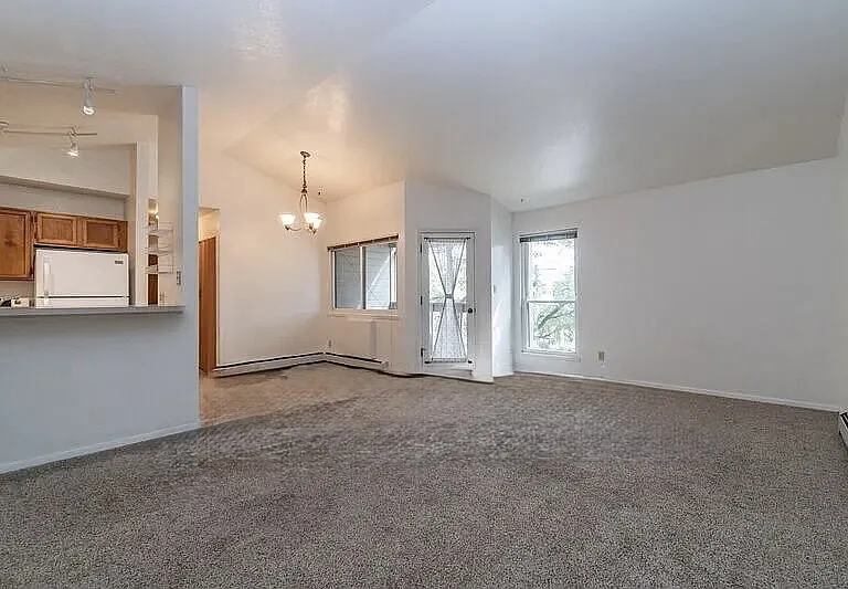 3515 28th St #308 — Photo 2