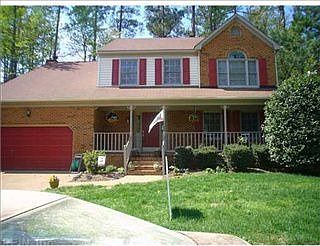 1st image of 903 Edgewater Dr