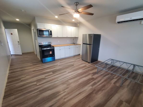 643 Washington St #J