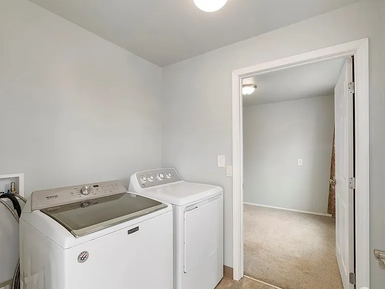 Juniper St — Photo 10