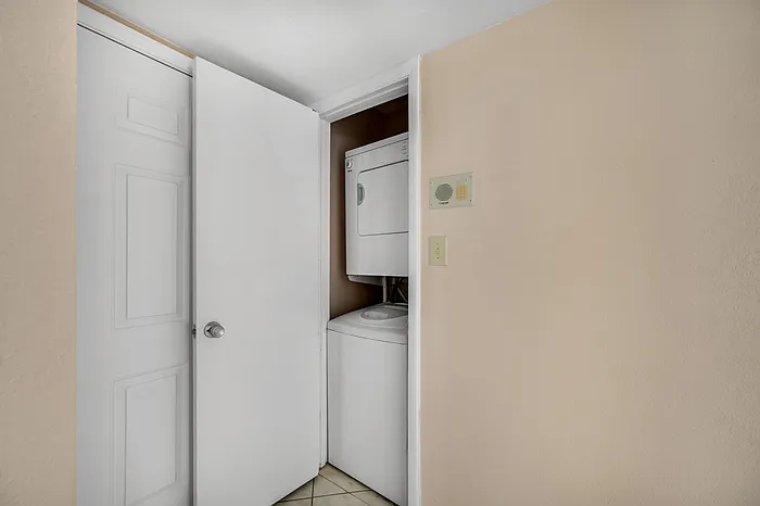 8630 Mallard Reserve Dr #101 — Photo 6