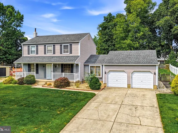 15 Westminster Dr, Voorhees, NJ 08043