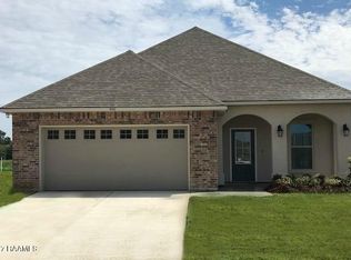 400 Claystone Rd, Youngsville, LA 70592