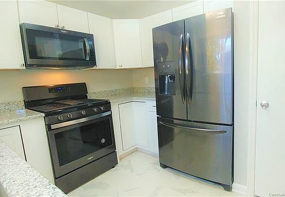 5th image of 227 Vista Grande Cir