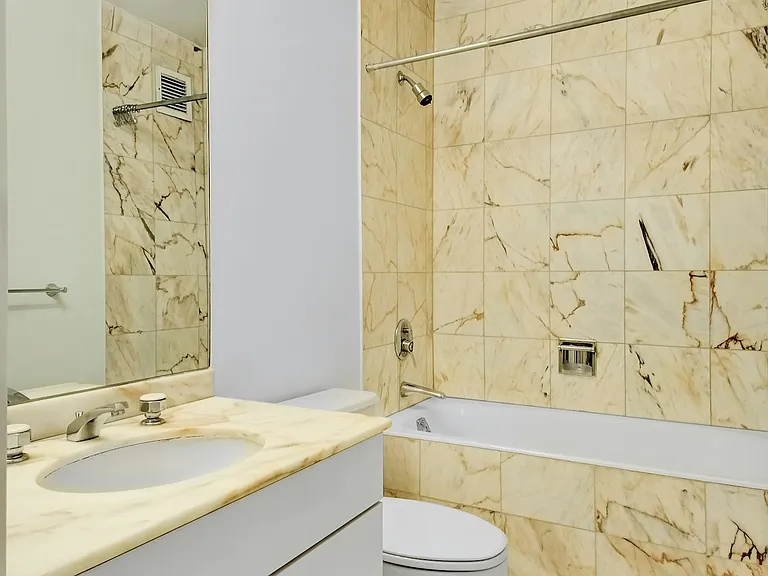 324 W 23rd St #6A — Photo 10