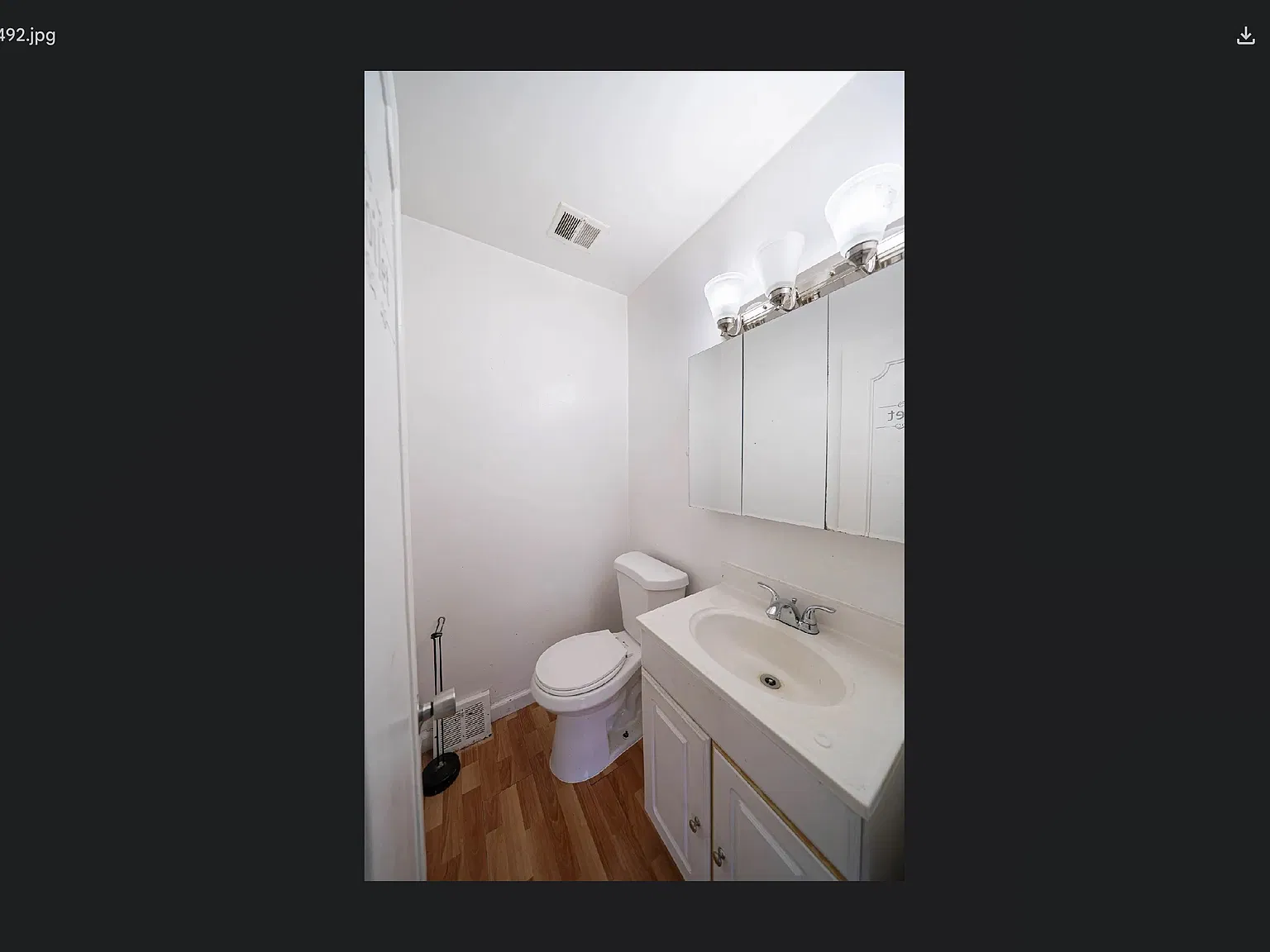3 bed, 1.5 bath, 1480 sqft, $1,900 — Photo 1