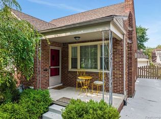 454 Madison St, Grosse Pointe Farms, MI 48236