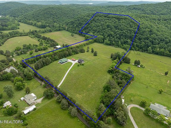 2nd image of 1055 Laurel Bluff Rd