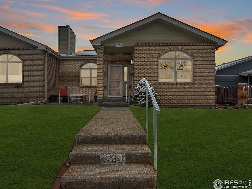 1st image of 421 Holly Dr