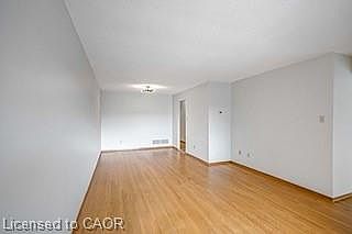 5th image of 100 Antigua Rd