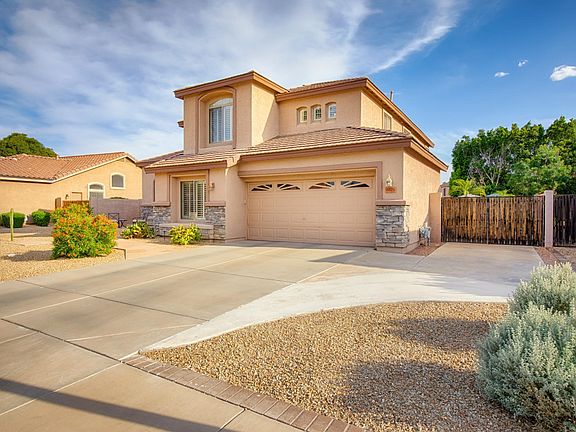 04 6825 W Skylark Dr, Glendale