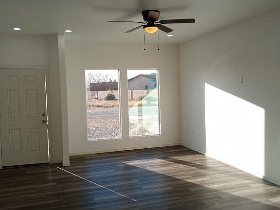 2nd image of 718 Cobre St #2