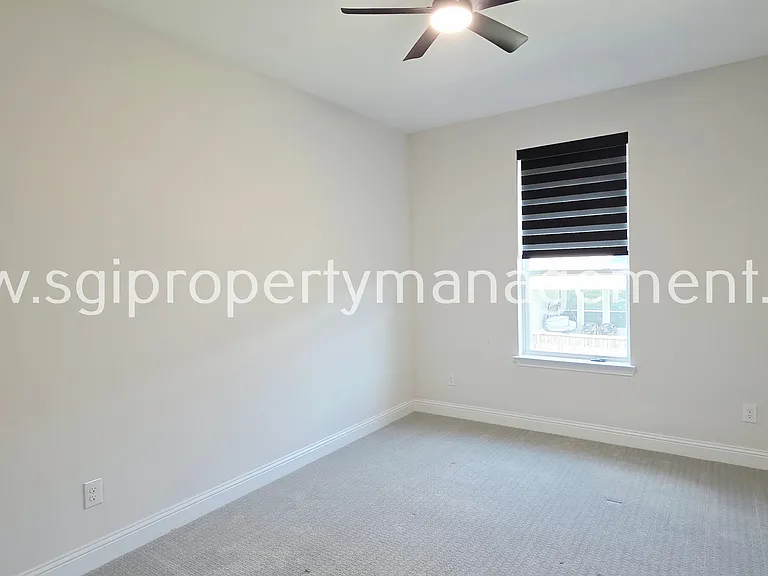 10870 Grayhead Dr — Photo 27