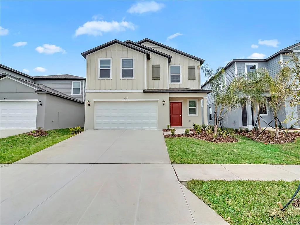 5 bed, 3.0 bath, 2200 sqft, $2,630 — Photo 1