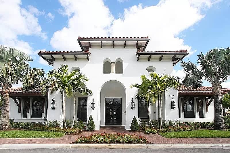 1st image of 10596 Gandy Blvd N