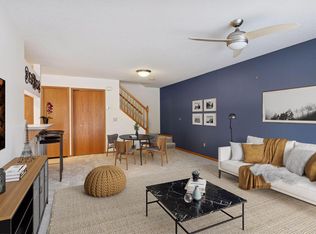 717 Mariner Way, Woodbury, MN 55129