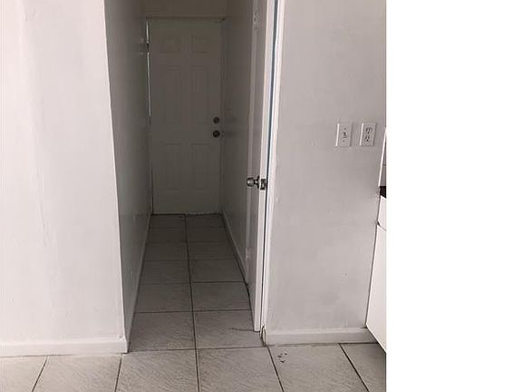 5th image of 2140 NW 1st St