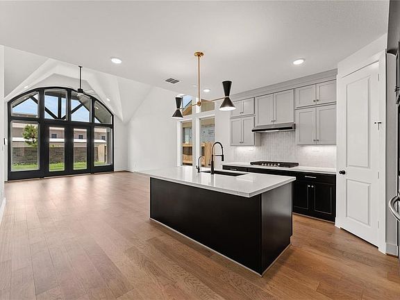 5th image of 29751 Bur Creek Ln