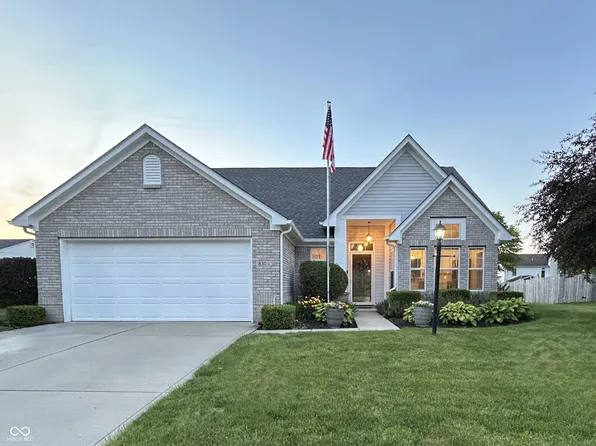 8304 Hunters Meadow Ct, Indianapolis, IN 46259